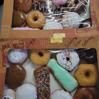 Hy-Vee - Amazing assortment of doughnuts! - Grocery Near Me - Oskaloosa, Iowa Hy-Vee - Amazing assortment of doughnuts! - Grocery Near Me - Oskaloosa, Iowa