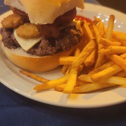 Douglassville Hotel - 89 burger