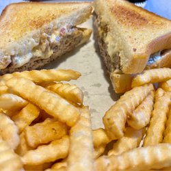 Jo-El's - Meltdown with Crinkle Fries