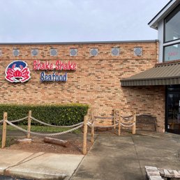Exterior photo of Shake Shake Seafood - Pineville, North Carolina Exterior photo of Shake Shake Seafood - Pineville, North Carolina