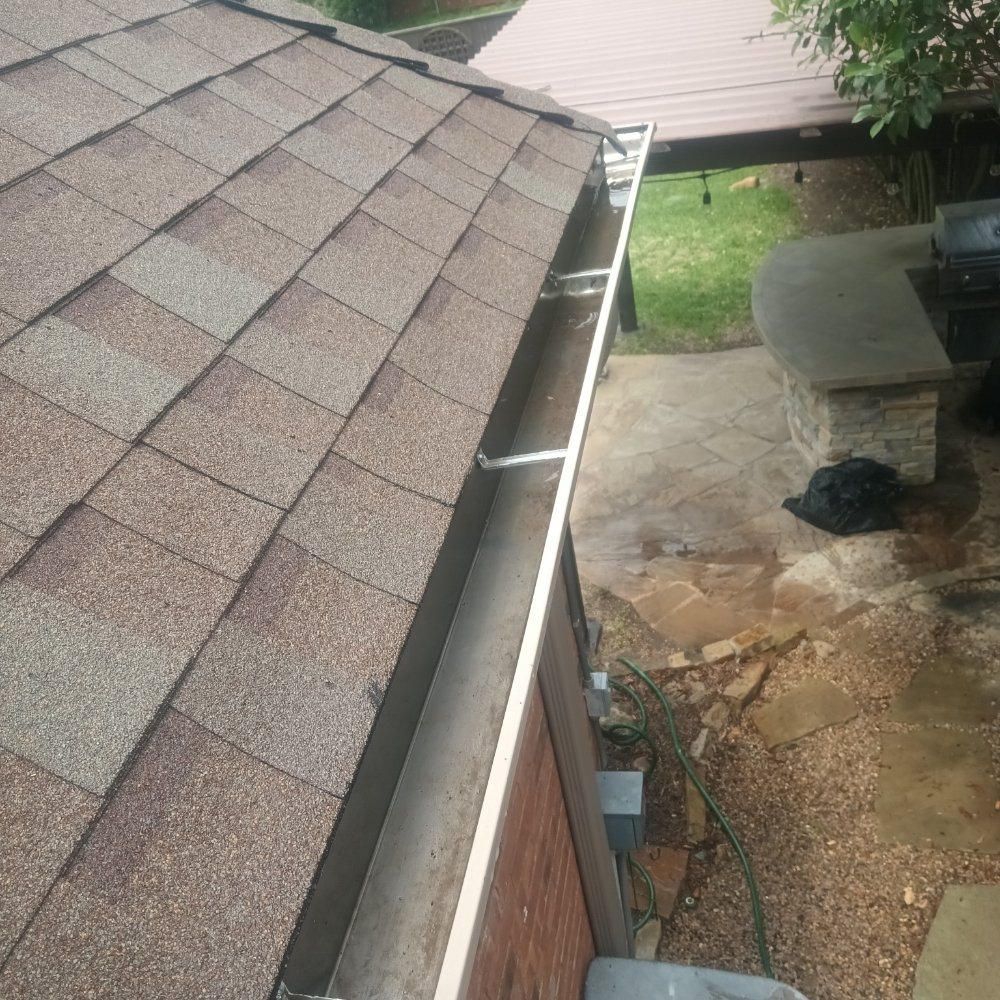 Slide of Pro Source Gutter Cleaning