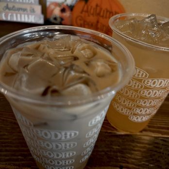 Bodhi Leaf Coffee Traders - Brown Sugar Latte & Ginger lemonade - Coffee Roasteries Near Me - Santa Clarita, California Bodhi Leaf Coffee Traders - Brown Sugar Latte & Ginger lemonade - Coffee Roasteries Near Me - Santa Clarita, California
