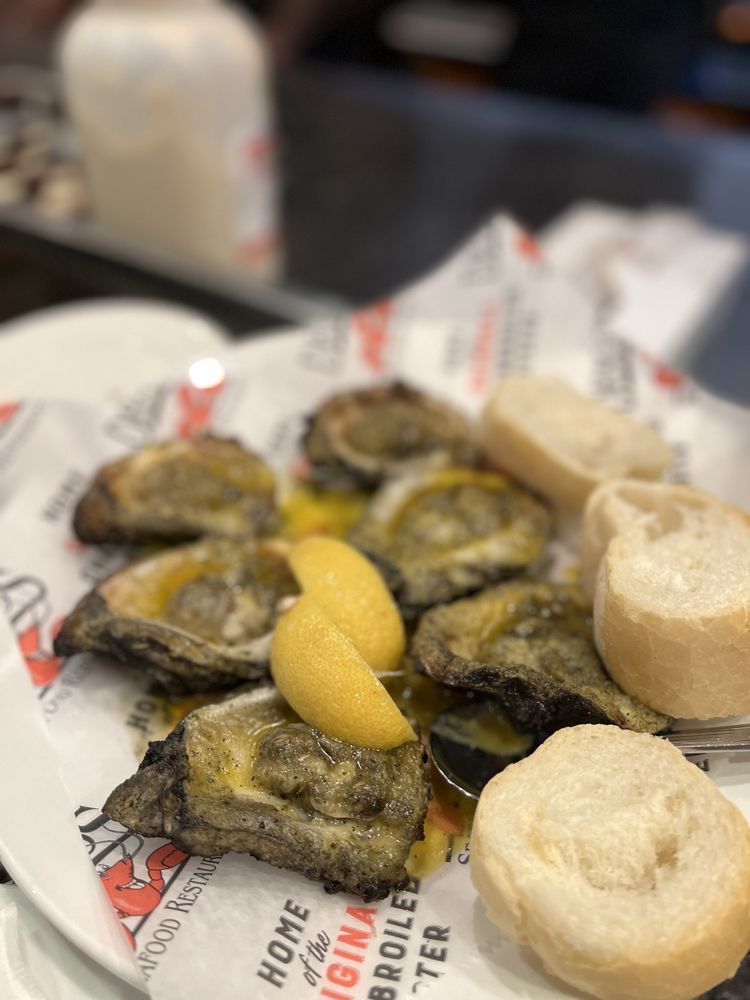 DRAGO’S SEAFOOD RESTAURANT Updated May 2024 5006 Photos & 3887 Reviews 2 Poydras St, New