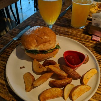 Great Divide Brewhouse and Kitchen - Breakfast Sandwich - Brewpubs Near Me - Denver, Colorado
