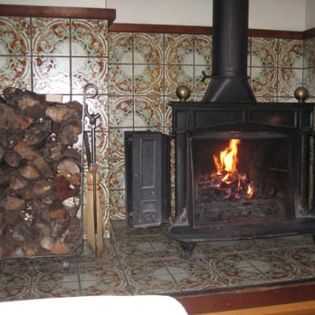 St Orres - Fireplace in Treehouse cottage - Hotels Near Me - Gualala, California St Orres - Fireplace in Treehouse cottage - Hotels Near Me - Gualala, California