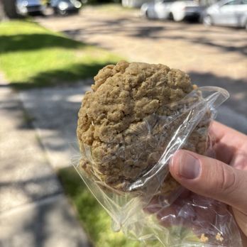 Eola General - OATMEAL CREME PIE - Convenience Stores Near Me - Orlando, Florida Eola General - OATMEAL CREME PIE - Convenience Stores Near Me - Orlando, Florida