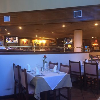 Hereford Grill - Hereford Grill impecable table settings - Steakhouses Near Me - Miami, Florida Hereford Grill - Hereford Grill impecable table settings - Steakhouses Near Me - Miami, Florida