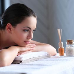 AJ Salon and Spa