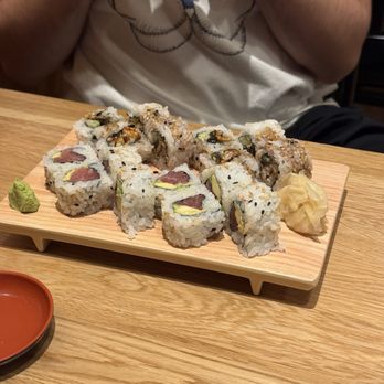 Sushi Tomi - Unagi roll, tuna avocado roll - Japanese Near Me - Orlando, Florida
