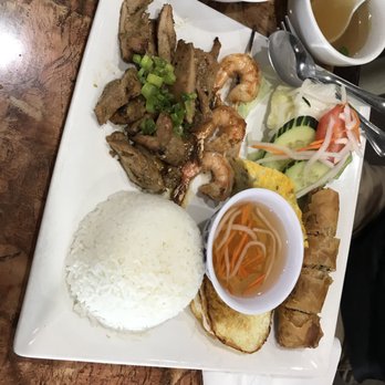 Pho Cali - Grilled chicken, egg rolls(#17 on the menu) - Vietnamese Near Me - Rocklin, California Pho Cali - Grilled chicken, egg rolls(#17 on the menu) - Vietnamese Near Me - Rocklin, California