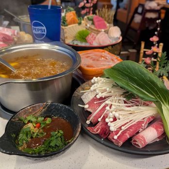 EJ's Hot Pot & Sushi - Sushi Bars Near Me - Austin, Texas