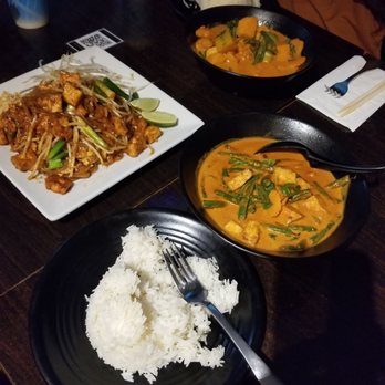 Tamee Thai Restaurant - Pad Thai, pumpkin curry, panang curry - Thai Near Me - Alameda, California Tamee Thai Restaurant - Pad Thai, pumpkin curry, panang curry - Thai Near Me - Alameda, California