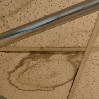 Superlodge - Water stains on the ceiling - Hotels Near Me - Absecon, New Jersey Superlodge - Water stains on the ceiling - Hotels Near Me - Absecon, New Jersey