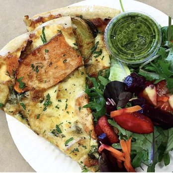 Cheese Board Pizza - Sweet potato, kale, and caramelized onion pizza. Salad with sunflower seeds, carrots, beets, strawberries, and raisins. - Pizza Near Me - Berkeley, California