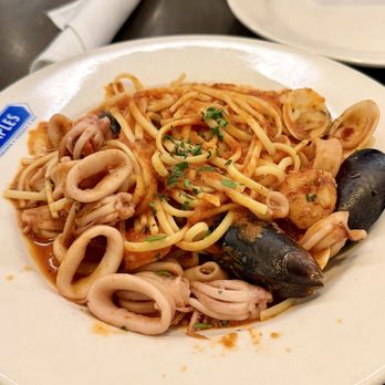 Naples Ristorante E Bar - Linguine al frutti di mare - Italian Near Me - Anaheim, California Naples Ristorante E Bar - Linguine al frutti di mare - Italian Near Me - Anaheim, California