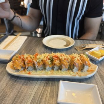 Chubby Sushi & Ramen - Chubby Ninja Roll - Sushi Bars Near Me - Brea, California
