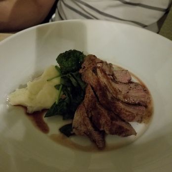 Cafe Pamlico - Beef tenderloin, super juicy! - Seafood Near Me - Buxton, North Carolina