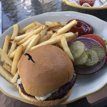 Brad's Restaurant - Seafood Near Me - Pismo Beach, California