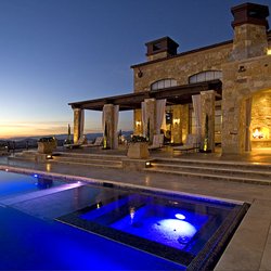 UNIQ Vacation Rentals