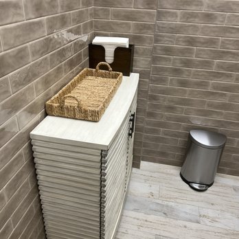 Central Wash Laundromat - Laundromat Near Me - Brooklyn, New York