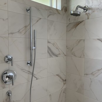 Woody's Plumbing Services - New shower fixtures installed by Woody. - Plumbing Near Me - Kahului, Hawaii