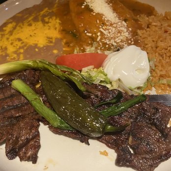 Carlitos Mexican Restaurant - Mexican Near Me - Red Bluff, California