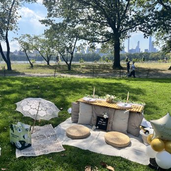 PikNYC - Picnic for 2! - Party & Event Planning Near Me PikNYC - Picnic for 2! - Party & Event Planning Near Me