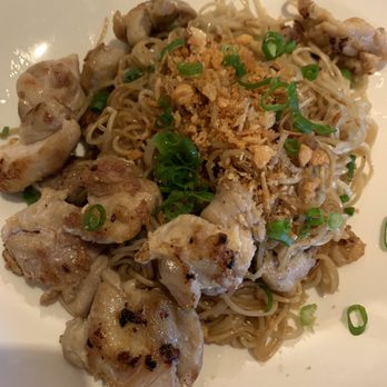 Star Noodle - Garlic noodles with chicken - Asian Fusion Near Me - Lahaina, Hawaii Star Noodle - Garlic noodles with chicken - Asian Fusion Near Me - Lahaina, Hawaii
