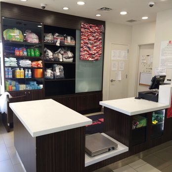 Speed Queen Laundry - Laundry drop off and pick up. - Laundromat Near Me - Pasadena, Texas