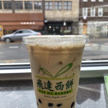 Fay Da Bakery - milk tea with tapioca pearls - medium - Bakeries Near Me - Elmhurst, New York