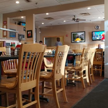 The DW Diner - Dining room at DW Diner in Merrimack, NH - Diners Near Me - Merrimack, New Hampshire