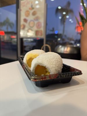 Phoenix Dessert - San Diego by null
