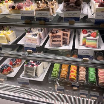 Paris Baguette - Cakes and macaroons - Bakeries Near Me - Hartsdale, New York Paris Baguette - Cakes and macaroons - Bakeries Near Me - Hartsdale, New York