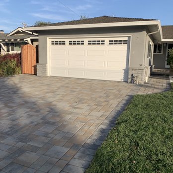 Sol Landscape - a driveway in a residential neighborhood - Landscaping Near Me Sol Landscape - a driveway in a residential neighborhood - Landscaping Near Me