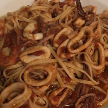 Al Dente Restaurant - Shrimp and Calamari Fra Diavalo - Italian Near Me - Boston, Massachusetts