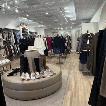 FEBE - Women's Clothing Near Me - Metairie, Louisiana FEBE - Women's Clothing Near Me - Metairie, Louisiana