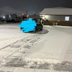 Las Brazas Taquería - Parking lot