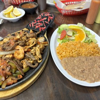 Mariscos El Camaron Borracho - Yum!!! 8/27/24 - Mexican Near Me - Tulare, California Mariscos El Camaron Borracho - Yum!!! 8/27/24 - Mexican Near Me - Tulare, California