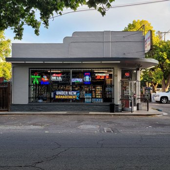 Willow Glen Way Market - a view of the outside of the store - Convenience Stores Near Me - San Jose, California Willow Glen Way Market - a view of the outside of the store - Convenience Stores Near Me - San Jose, California