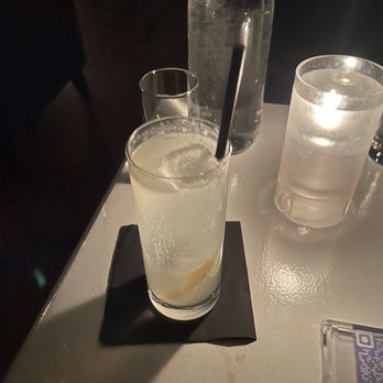 The Violet Hour - WHITE LINEN London Dry Gin, Elderflower Liqueur, cucumber, lemon, sugar, Q Soda - New American Near Me - Chicago, Illinois