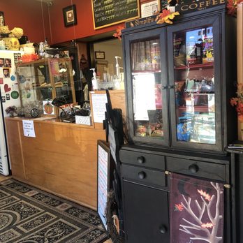 Old Crow Coffeehouse - Front counter - Coffee & Tea Near Me - Ambridge, Pennsylvania