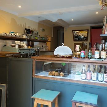 Bruta Flor - Cafes Near Me - Lisbon, 11 Bruta Flor - Cafes Near Me - Lisbon, 11