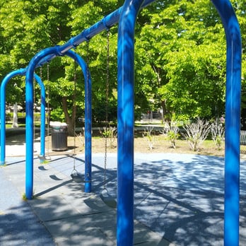 Berger Park - Playgrounds Near Me - Chicago, Illinois