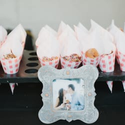 Harvey's Gourmet Donuts - Harvey's Donuts at our wedding