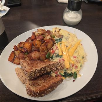 Toast - My Delaney street omelette platter. - Breakfast & Brunch Near Me - Bay Shore, New York Toast - My Delaney street omelette platter. - Breakfast & Brunch Near Me - Bay Shore, New York
