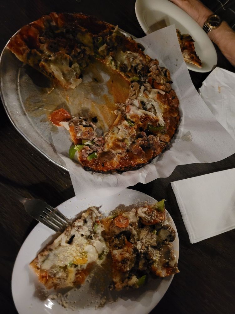 Food from Pagliai's Pizza