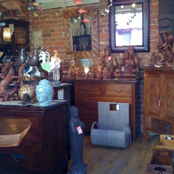 Villa & Hut Brighton - Furniture Stores Near Me - Brighton, BNH