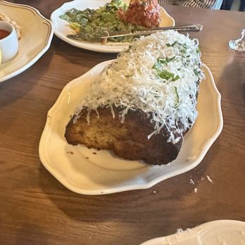 Donna's - Garlic bread - Italian Near Me - Los Angeles, California