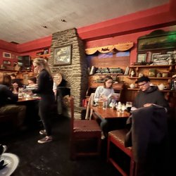 Danno's - Inside