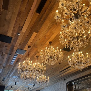 HIDE+SEEK - Interior - New American Near Me - Chicago, Illinois